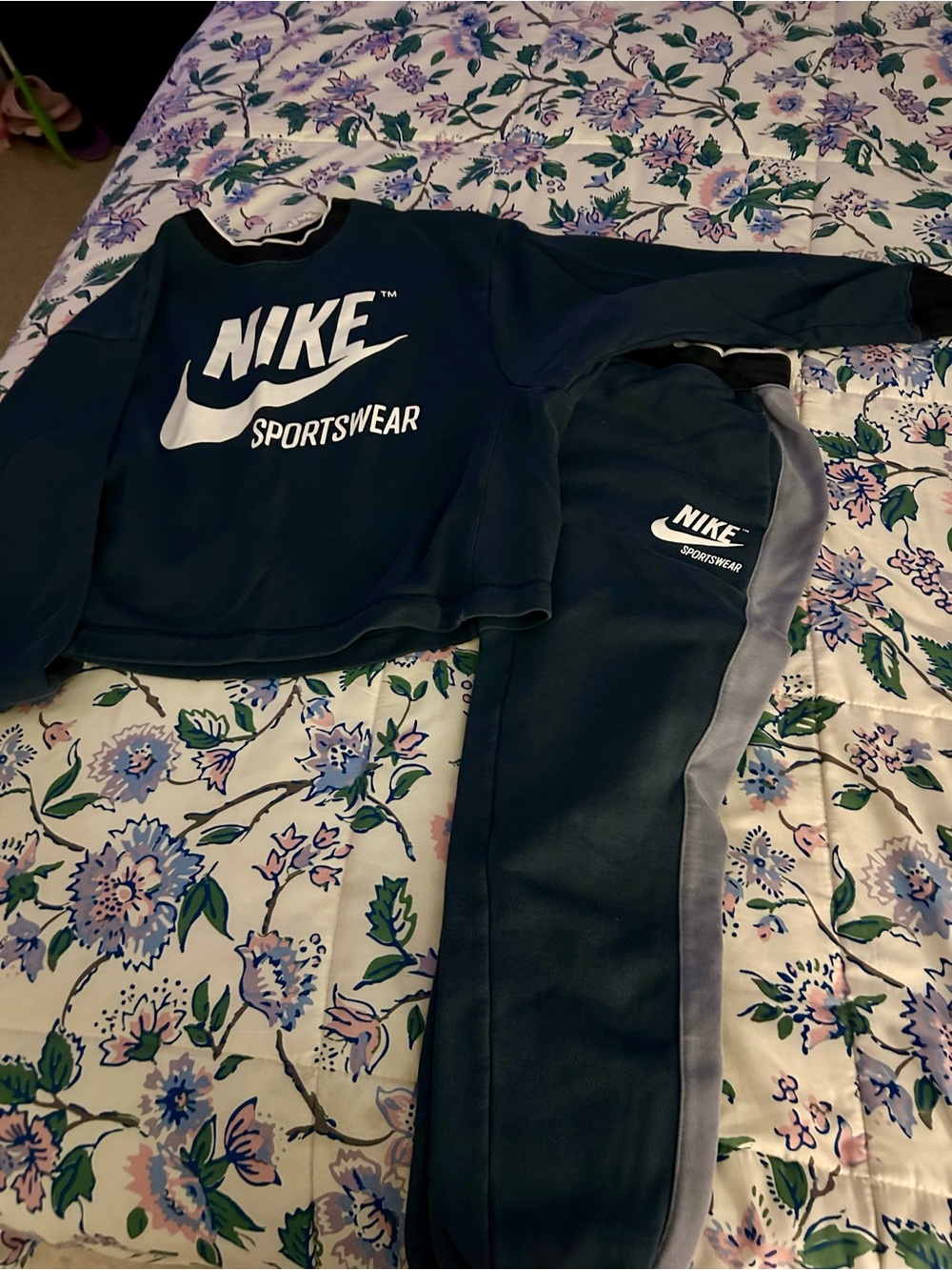 Nike Women’s Navy and Gray Sportswear Sweatshirt & Joggers Set